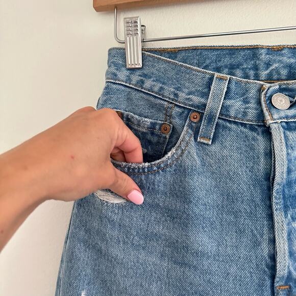 Levi's 501 Distressed High Rise Button-Fly Denim Straight Jeans Blue 24 - Picture 4 of 10